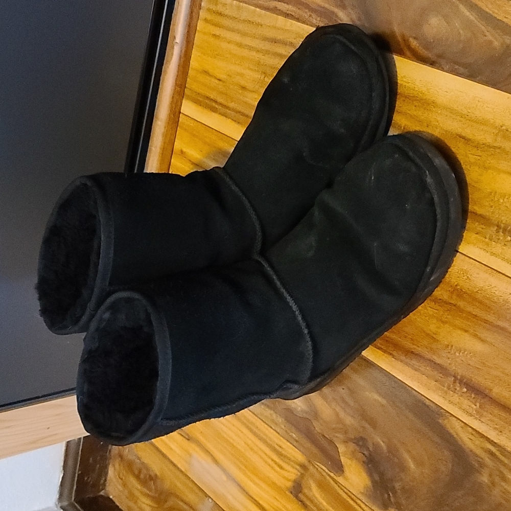 Koalaburra by Ugg Boots size 9